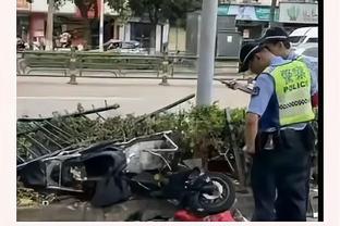 乌戈：这是场季后赛级别的比赛 大家都拼的很凶 祝球迷们新年快乐